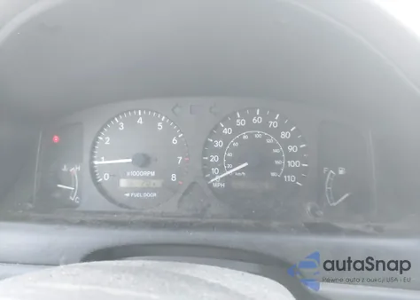 2002 Toyota Corolla Le z USA, uszkodzony, nr VIN 2T1BR12E72C581972